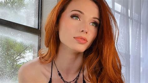 amouranth tits naked|Amouranth Tits Porn Videos 